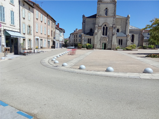 Place de l'église au 1er août 2026